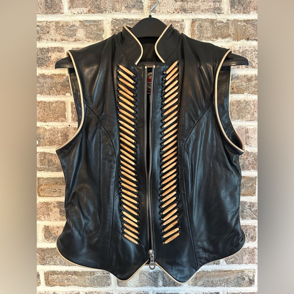 Leather Indian style vest size medium New never worn